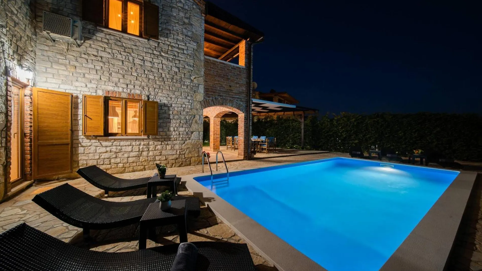 Holiday home Villa Mani Butkovici  Croatia