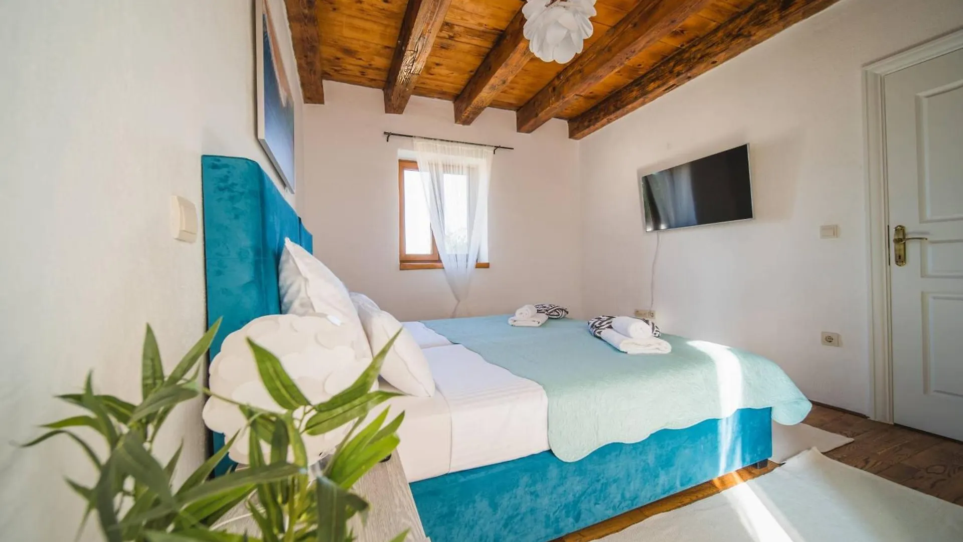 Villa Mani Butkovici  Croatia